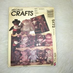 MCCALL'S 5172 Teddy Bears & outfits,  21" bears. A Learn to Sew for fun pattern